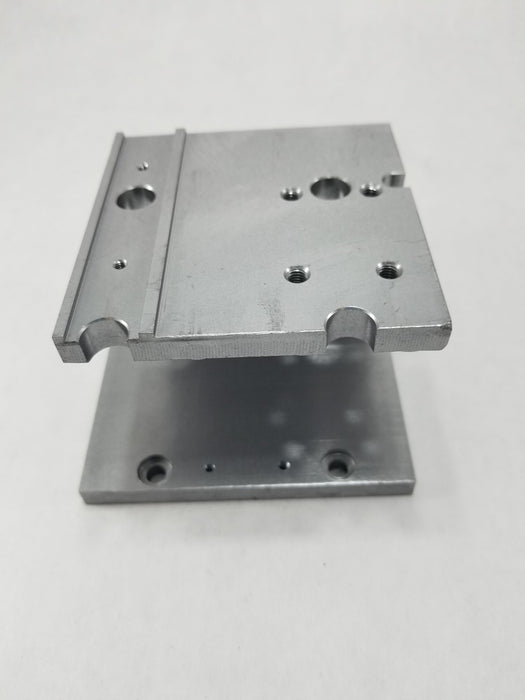 SWF - Y-MOVING CONNECTING BRACKET (L) [GP-013372-01, 2-F-2-4]