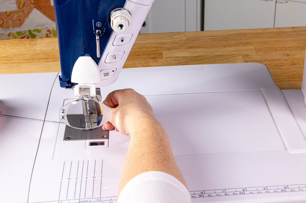 Grace Company Magnifique Magnifying Glass