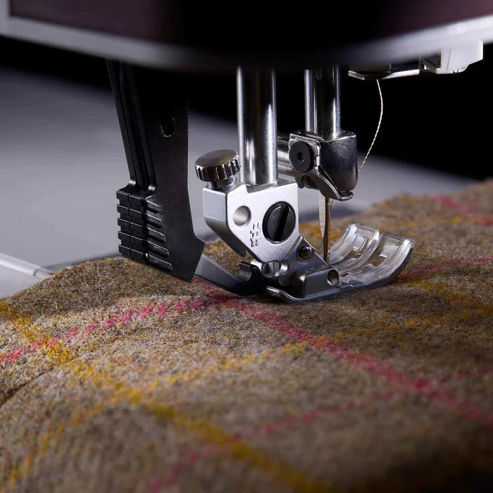 PFAFF Creative Expression 750 Sewing and Embroidery Machine with Accessory Bundle